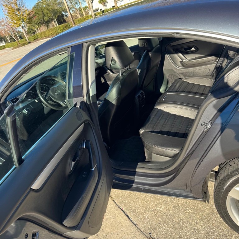 2012 Volkswagen CC Image 10
