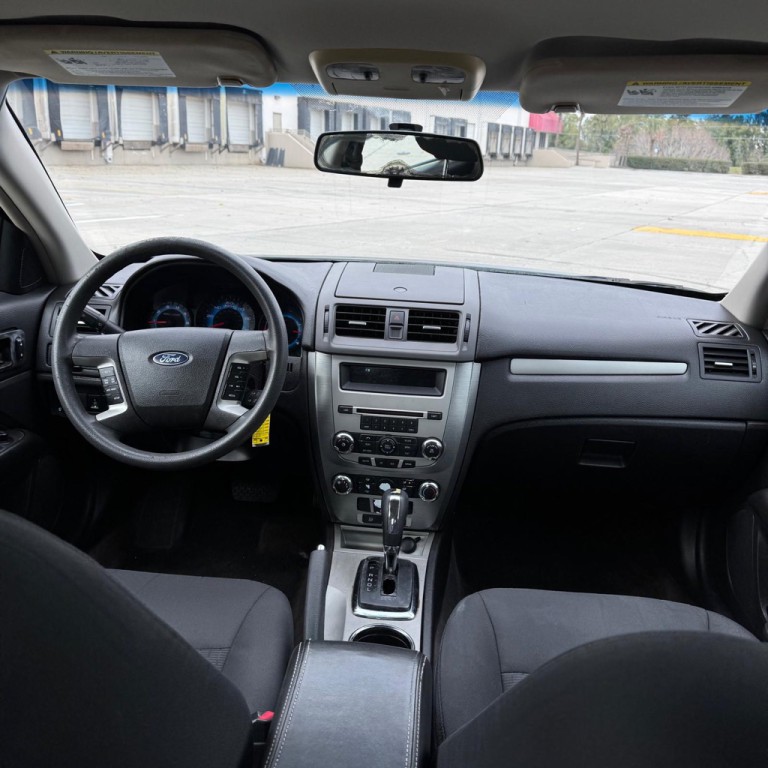 2012 Ford Fusion Image 11