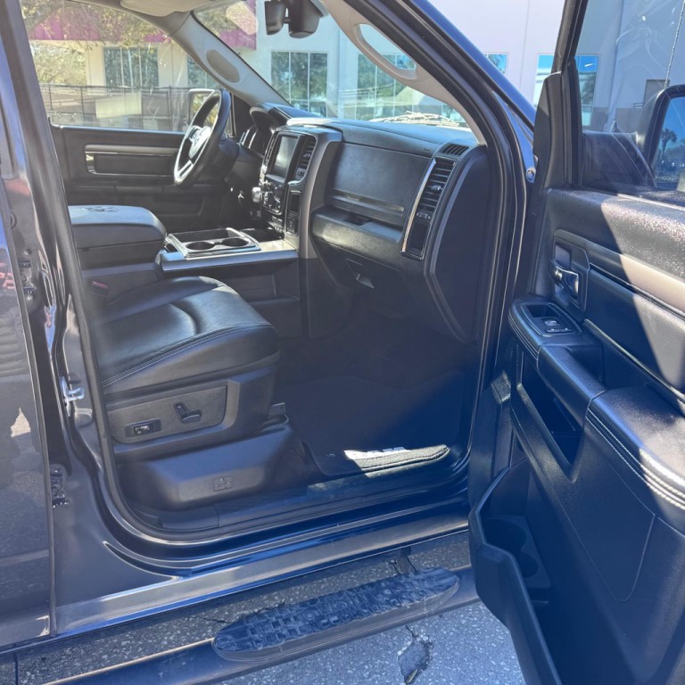 2014 RAM 1500 Image 9