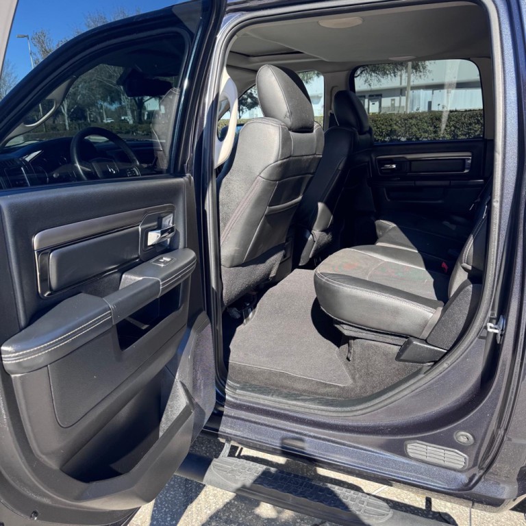 2014 RAM 1500 Image 10