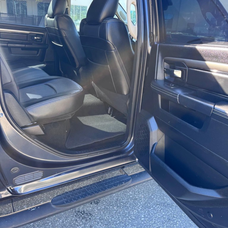 2014 RAM 1500 Image 11