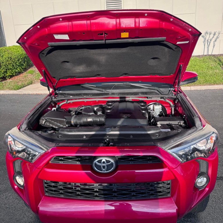 2016 Toyota 4Runner Image 13