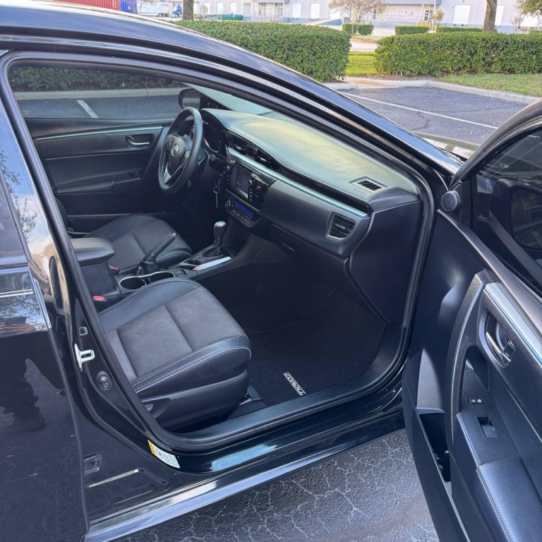 2016 Toyota Corolla Image 8