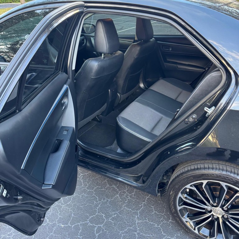 2016 Toyota Corolla Image 9