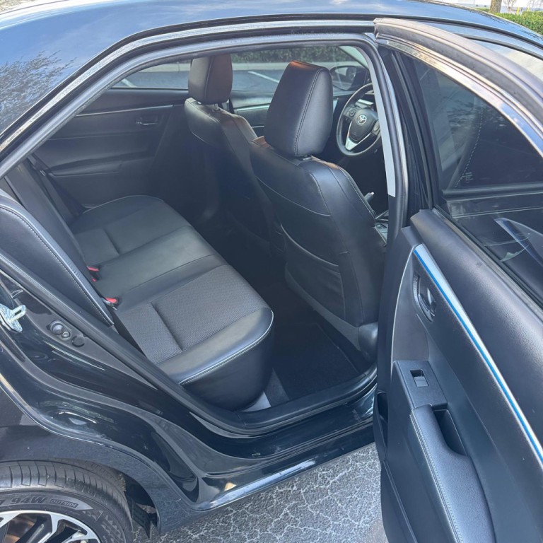 2016 Toyota Corolla Image 10