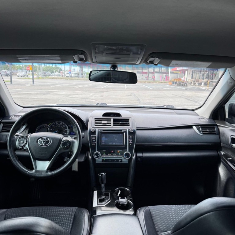 2014 Toyota Camry Image 11