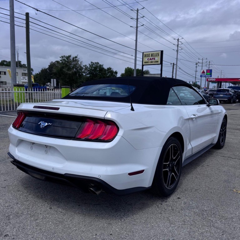 2020 Ford Mustang Image 4