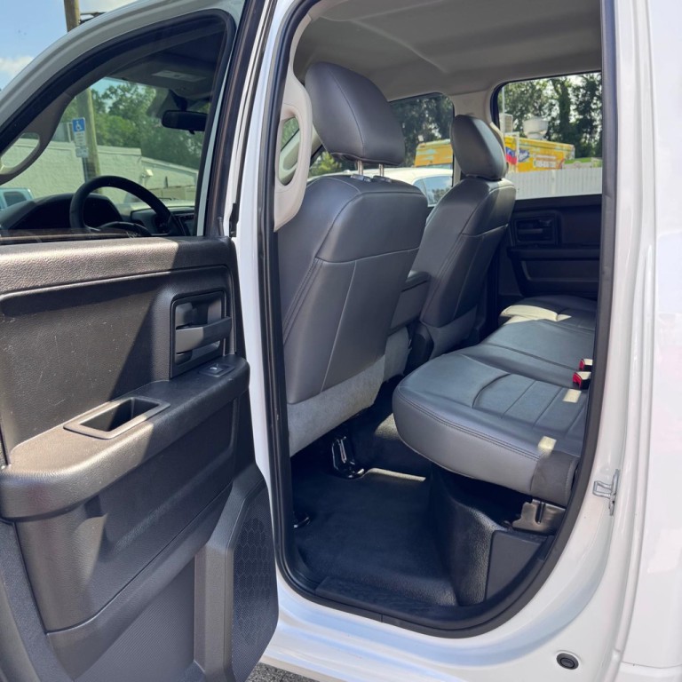 2019 RAM 1500 Image 9
