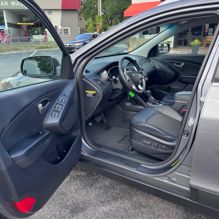 2014 Hyundai Tucson Image 8