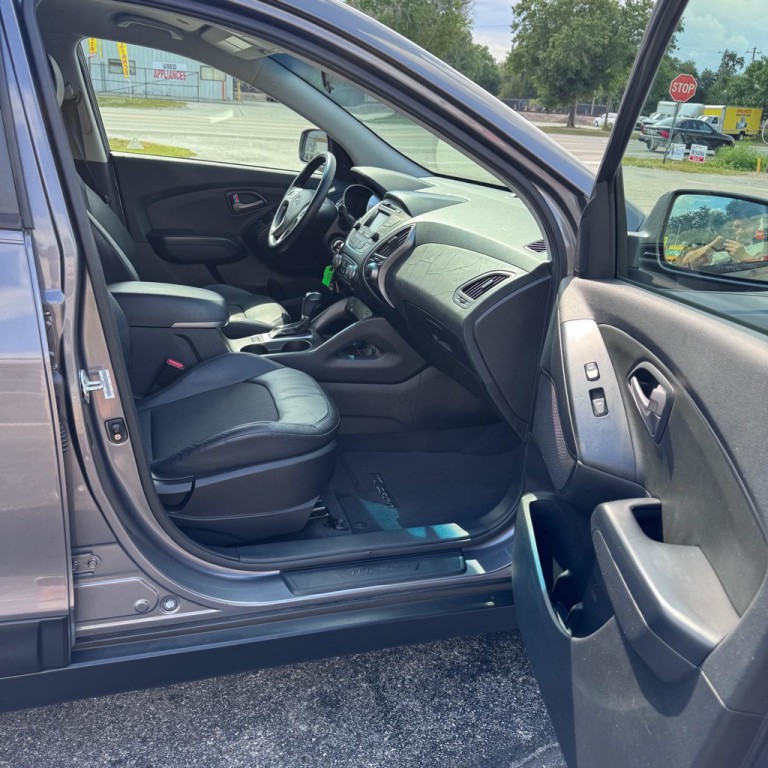 2014 Hyundai Tucson Image 9