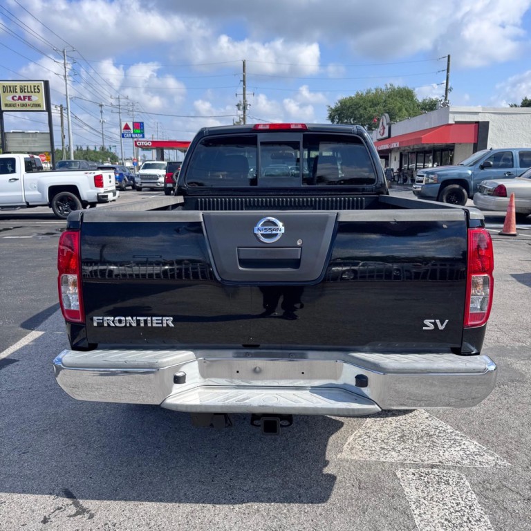 2012 Nissan Frontier Image 5