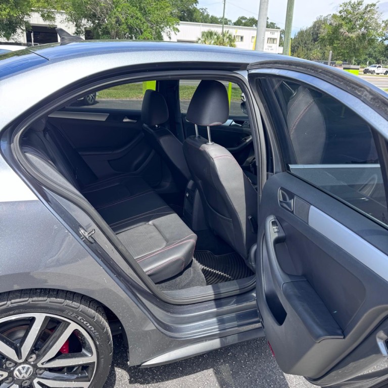 2014 Volkswagen Jetta Image 11