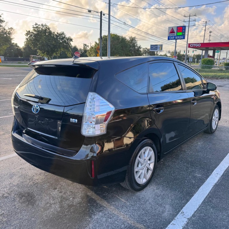 2014 Toyota Prius Image 4