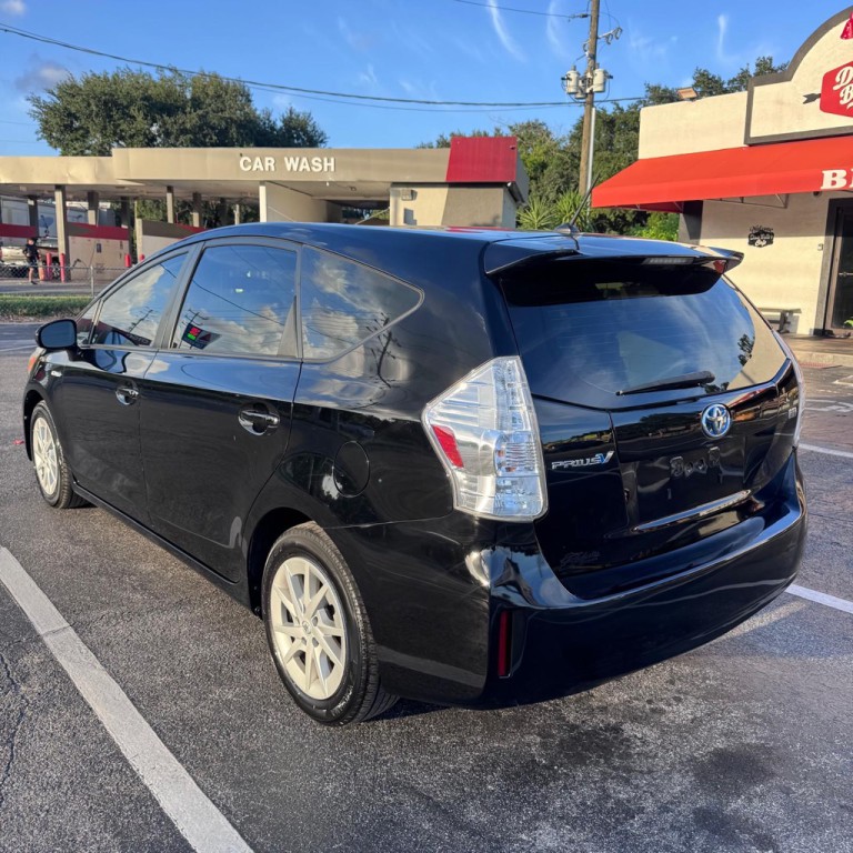 2014 Toyota Prius Image 6
