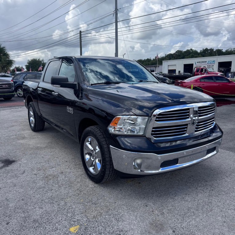 2018 RAM 1500 Image 3