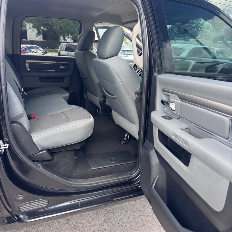 2018 RAM 1500 Image 10