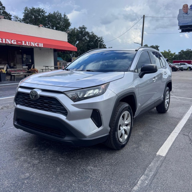2019 Toyota Rav4 Image 1