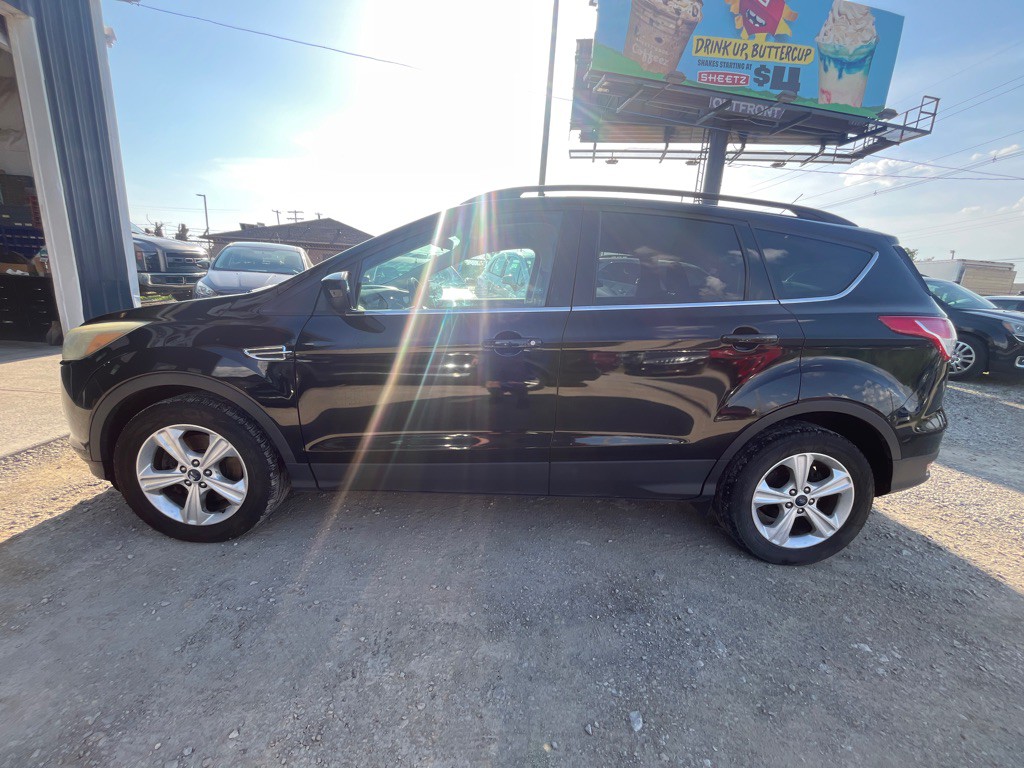 2016 Ford Escape Image 2