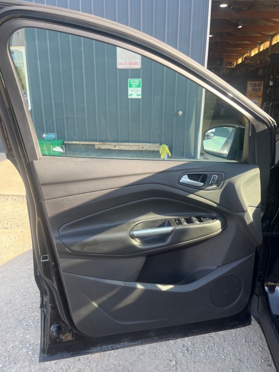 2016 Ford Escape Image 9