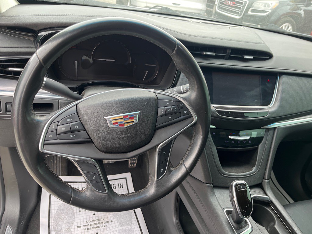 2017 Cadillac XT5 Image 11