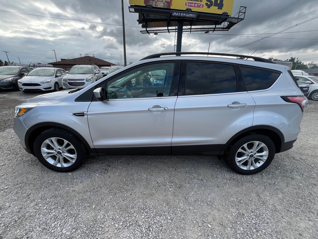 2018 Ford Escape Image 2