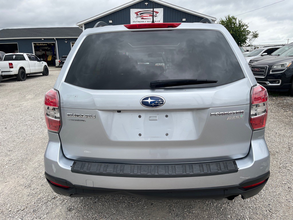 2014 Subaru Forester Image 4