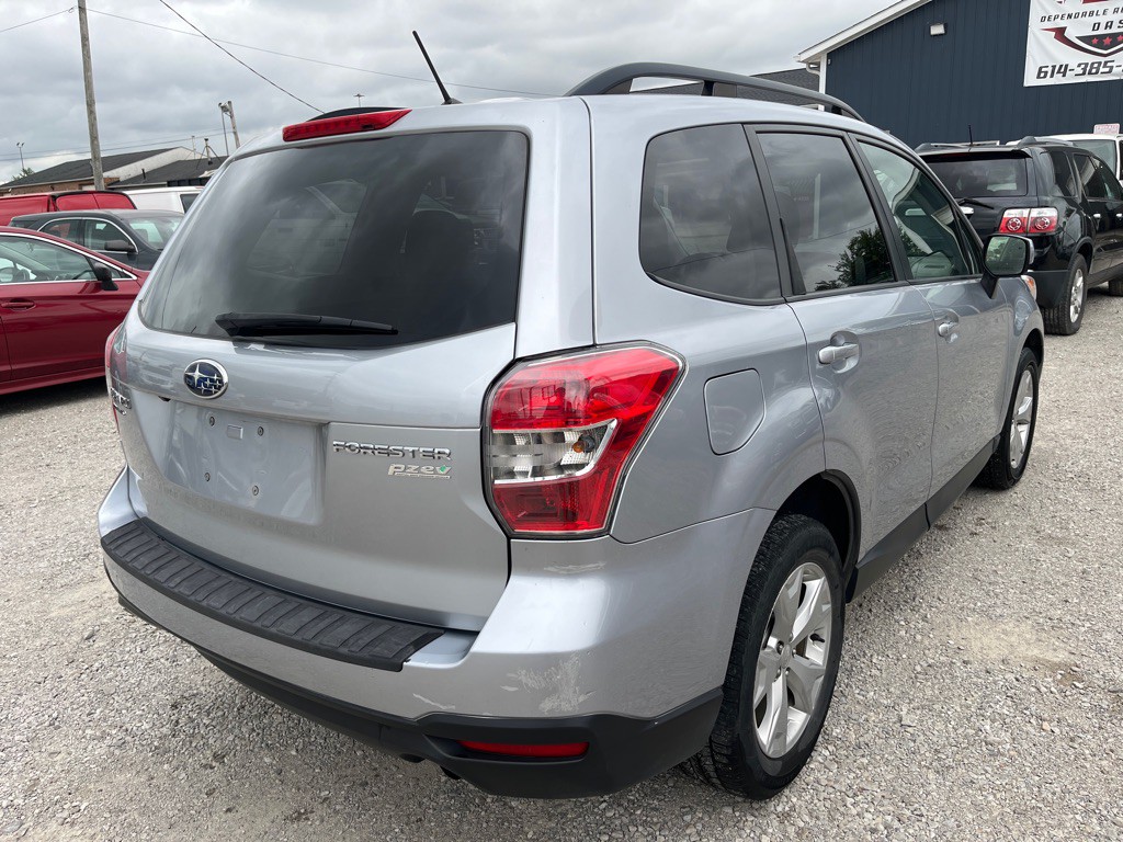 2014 Subaru Forester Image 5