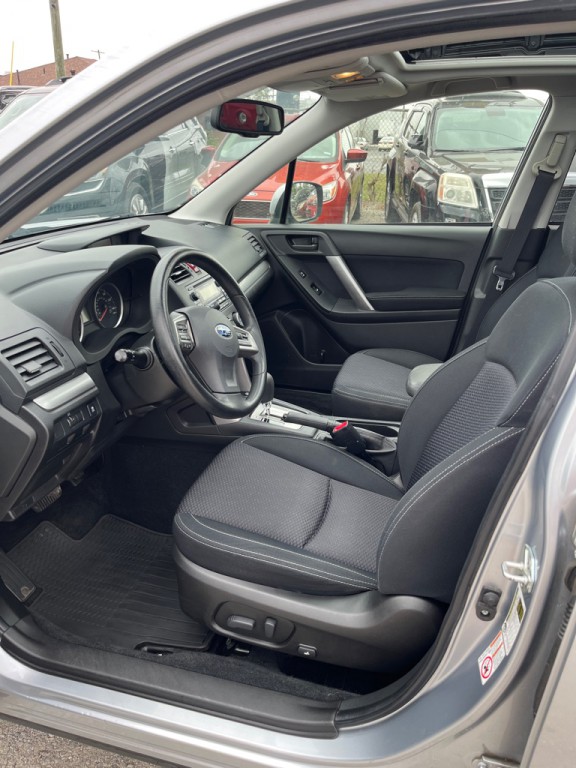 2014 Subaru Forester Image 10
