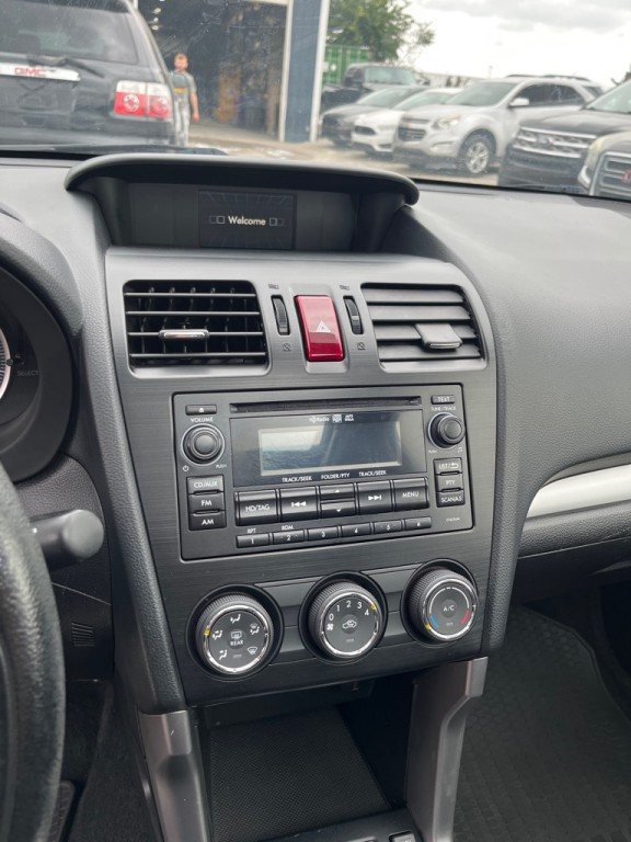 2014 Subaru Forester Image 12