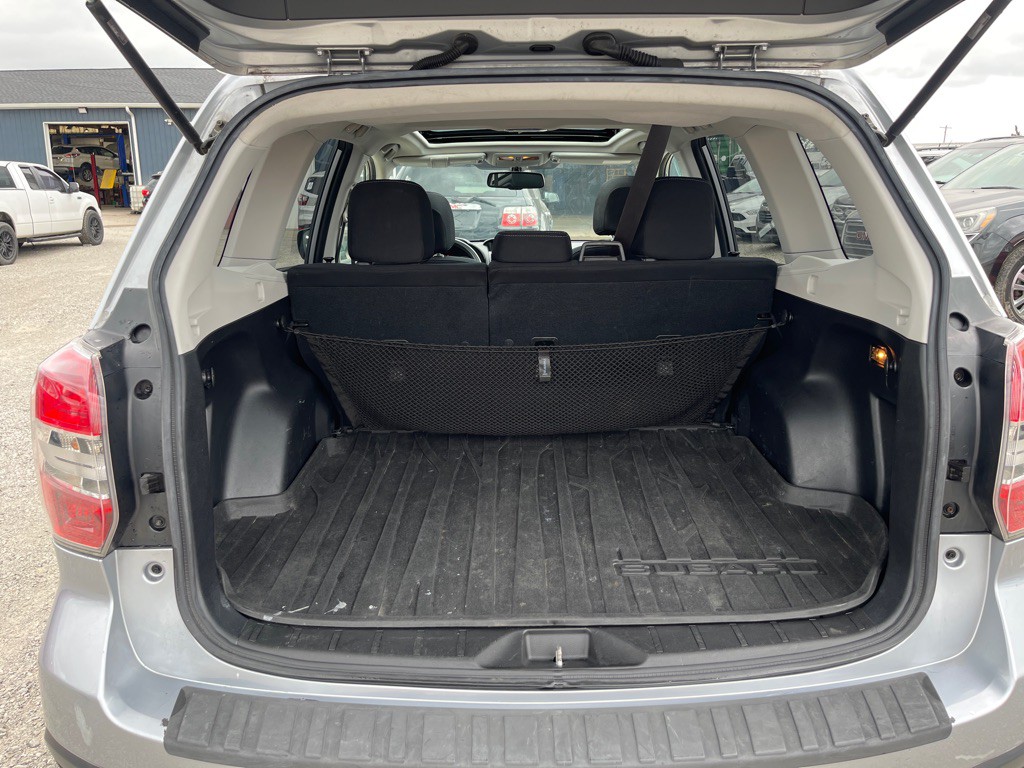 2014 Subaru Forester Image 16