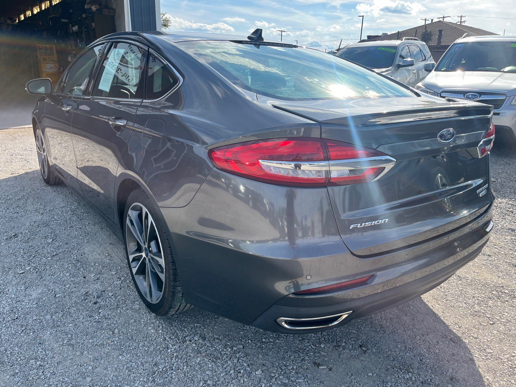 2020 Ford Fusion Image 3