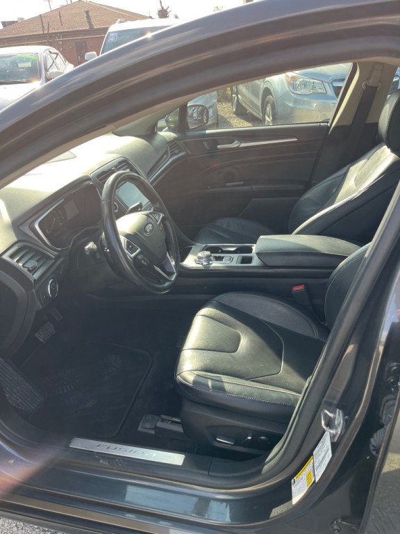 2020 Ford Fusion Image 10
