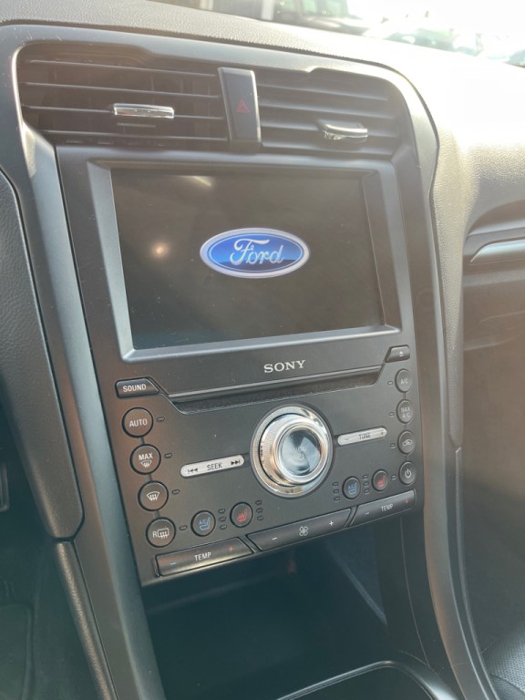 2020 Ford Fusion Image 12