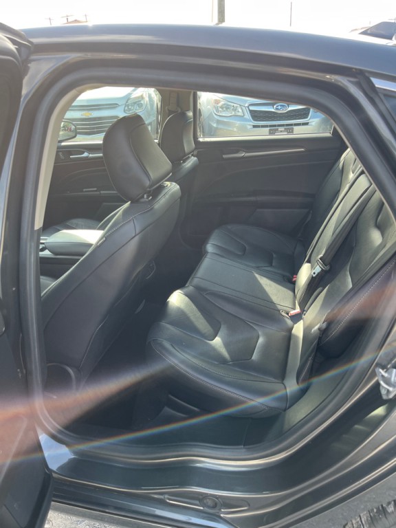 2020 Ford Fusion Image 15