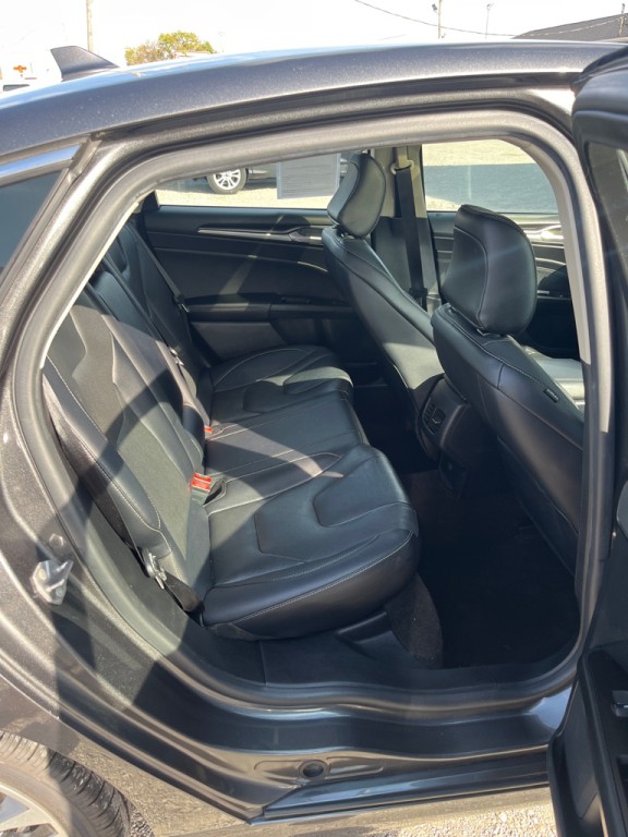 2020 Ford Fusion Image 18
