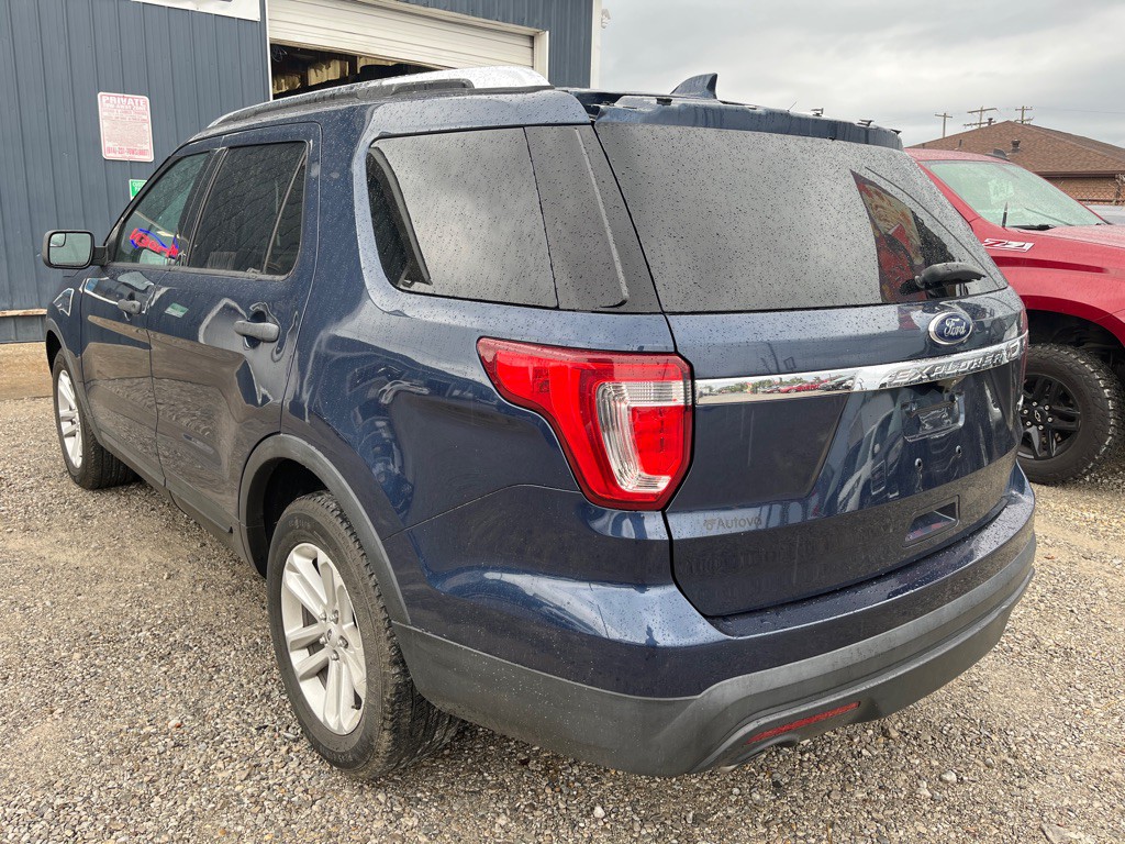 2017 Ford Explorer Image 3