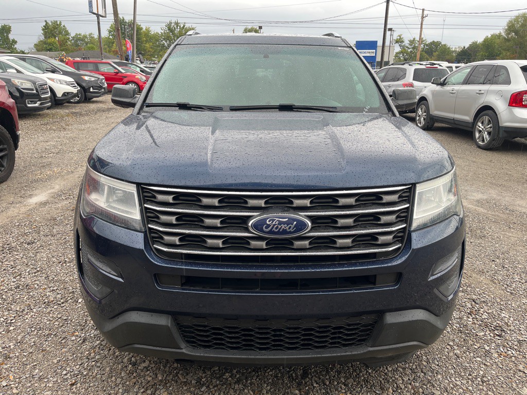 2017 Ford Explorer Image 8