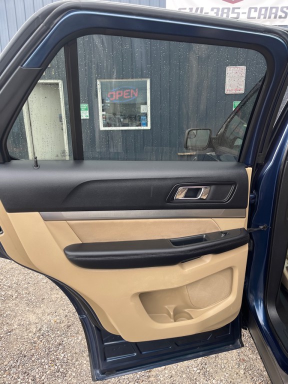 2017 Ford Explorer Image 13