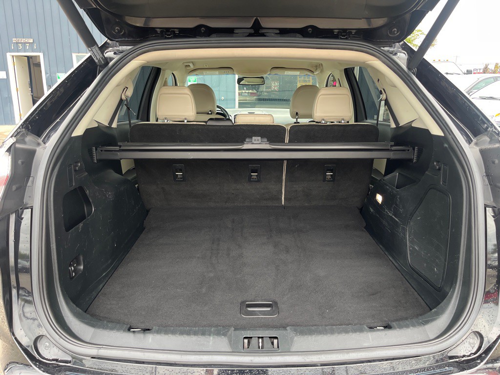 2019 Ford Edge Image 15
