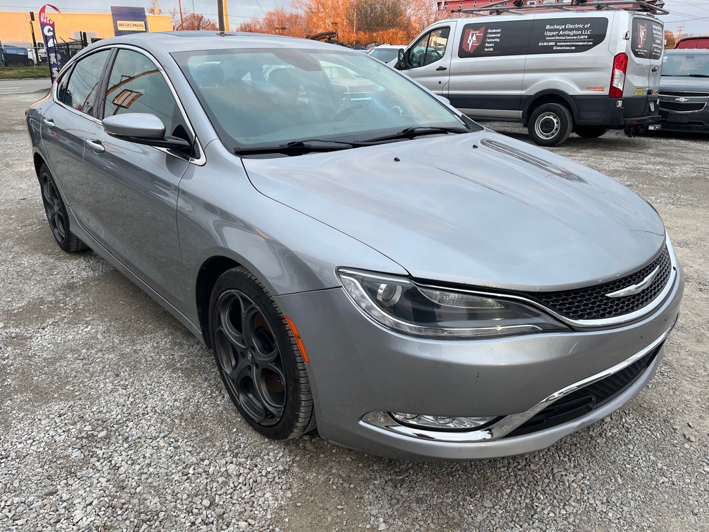 2015 Chrysler 200 Image 7