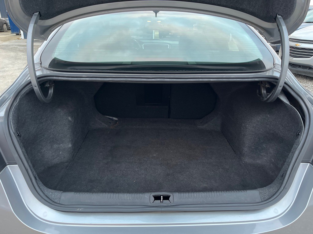 2015 Chrysler 200 Image 16