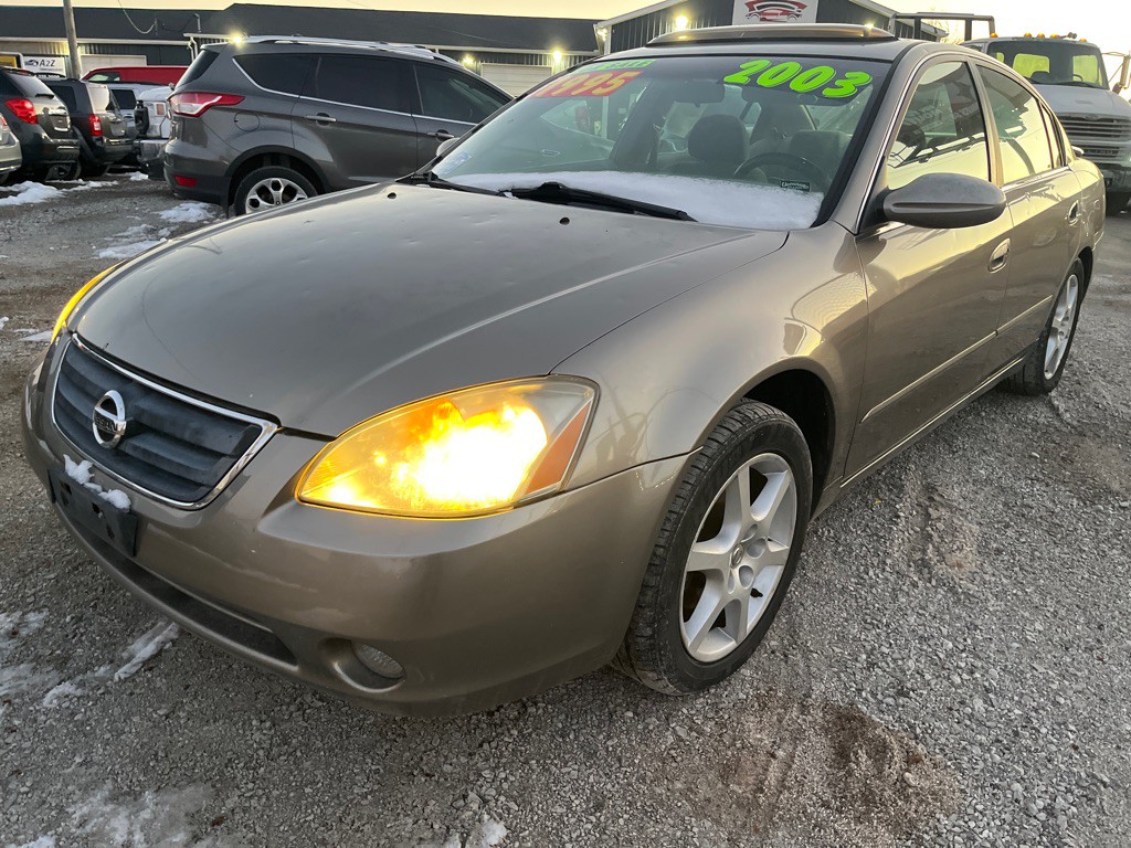 2003 Nissan Altima Image 1
