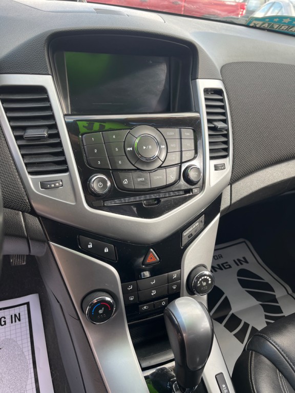 2014 Chevrolet Cruze Image 12