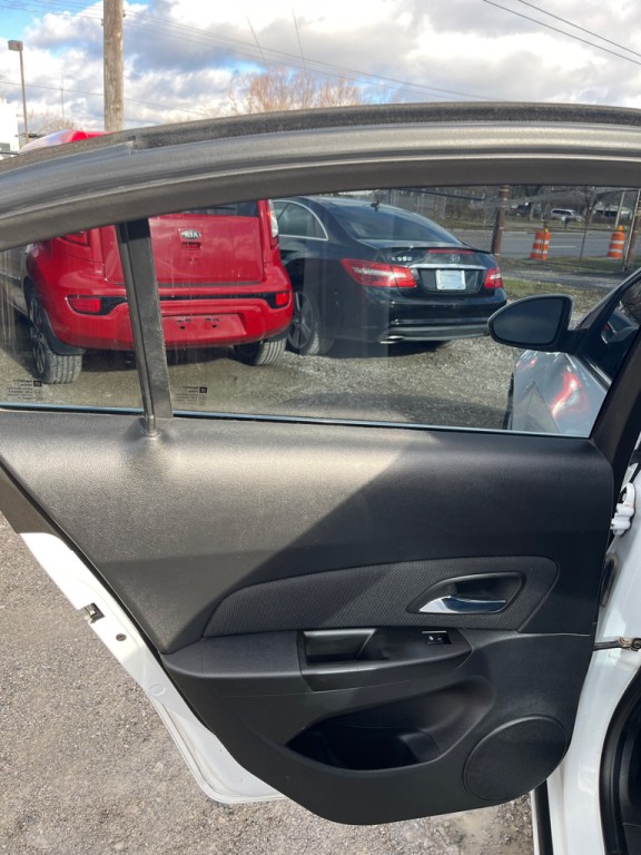 2014 Chevrolet Cruze Image 13