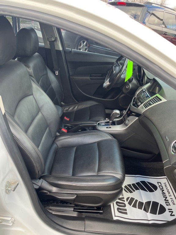 2014 Chevrolet Cruze Image 20