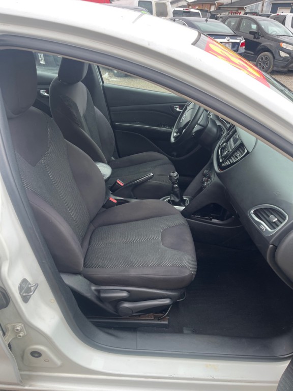 2014 Dodge Dart Image 19