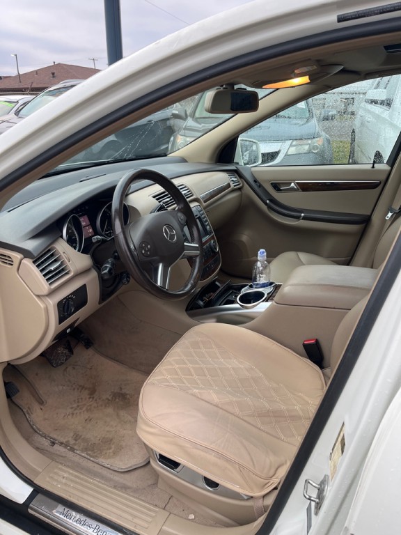 2012 Mercedes-Benz R-Class Image 9