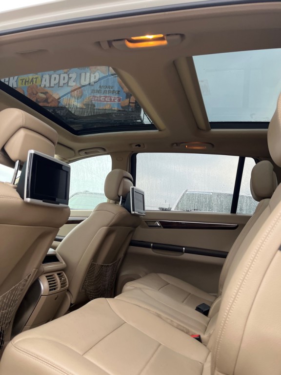 2012 Mercedes-Benz R-Class Image 15