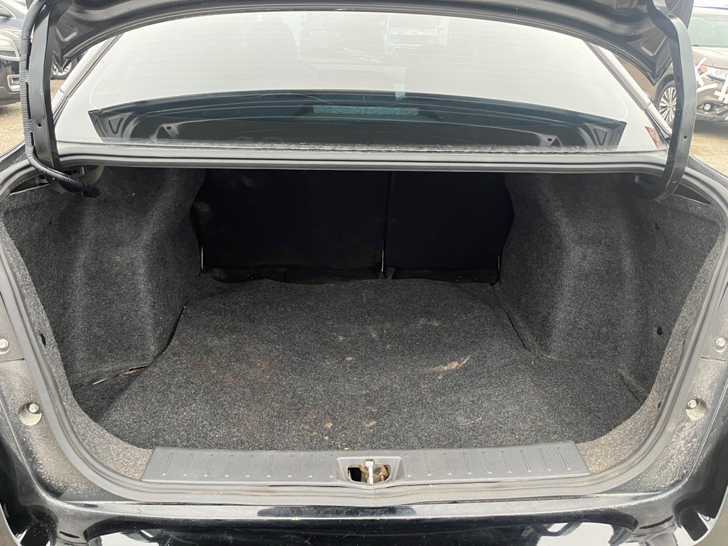 2021 Nissan Versa Image 15