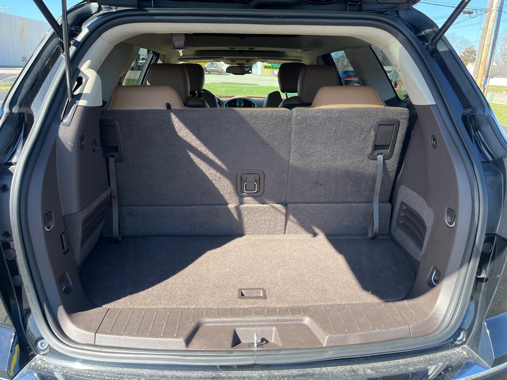 2017 Buick Enclave Image 18